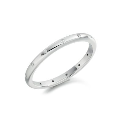 Wedding Band with Diamonds Set at Regular Intervals